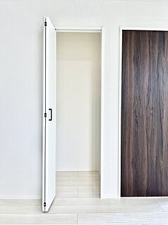 その他設備(リビング収納)