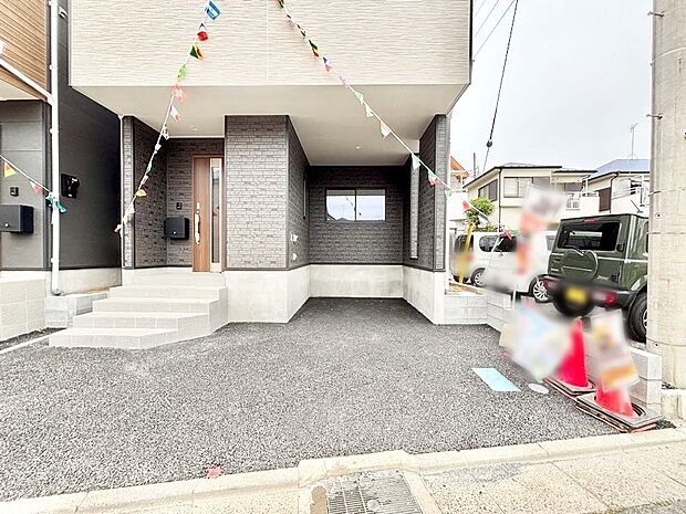 【駐車場】ビルトインタイプは大切なお車を傷や汚れから守ることができます。