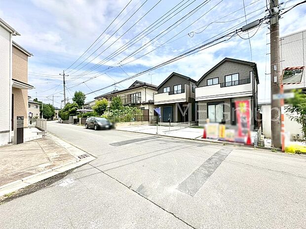 【前面道路含む現地写真】前面道路はきちんと整備されています  