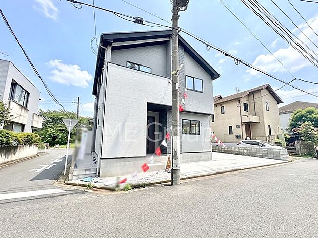 【前面道路含む現地写真】前面道路はきちんと整備されています  