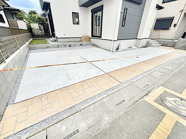 【駐車場】生活に欠かせない駐車スペース。