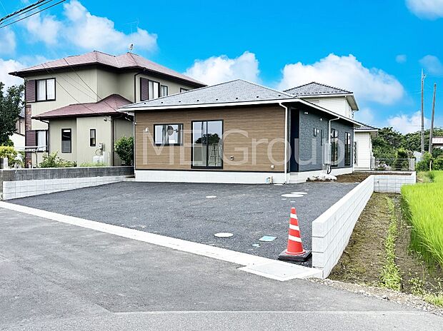【現地外観写真】溢れる陽光でご家族の笑顔も輝く
