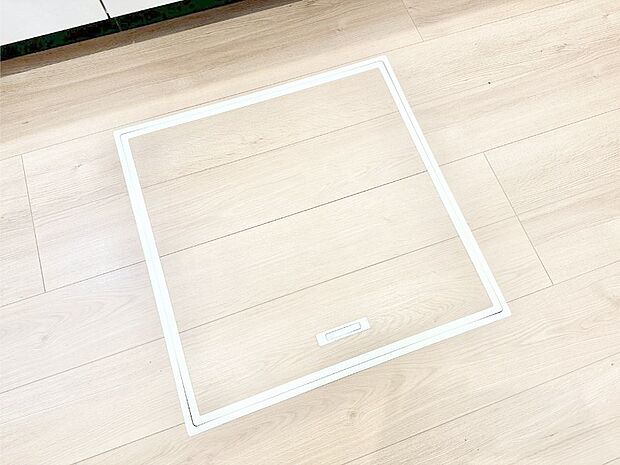 【その他設備(床下収納)】床下収納付き！日用品・非常用品の収納にも大活躍。