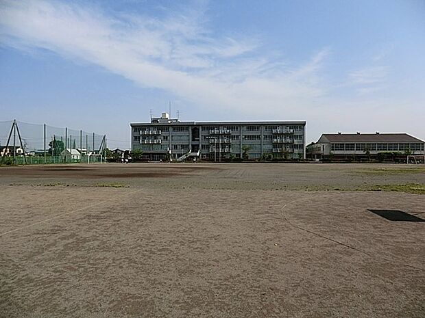 川越市立大東西中学校(約442m)