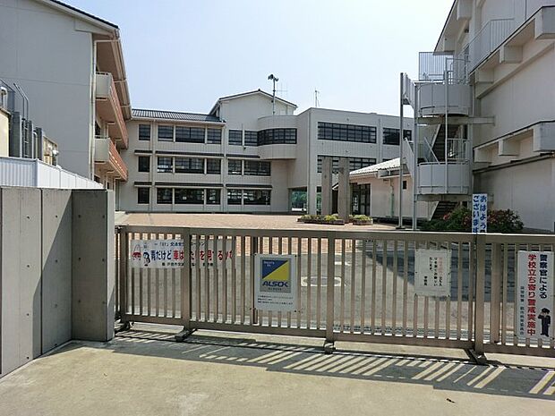 蕨市立北小学校(約760m)