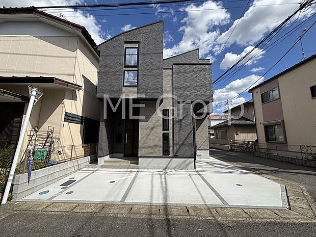 【現地外観写真】たっぷりの陽光と心地よい風が舞い込む住まい