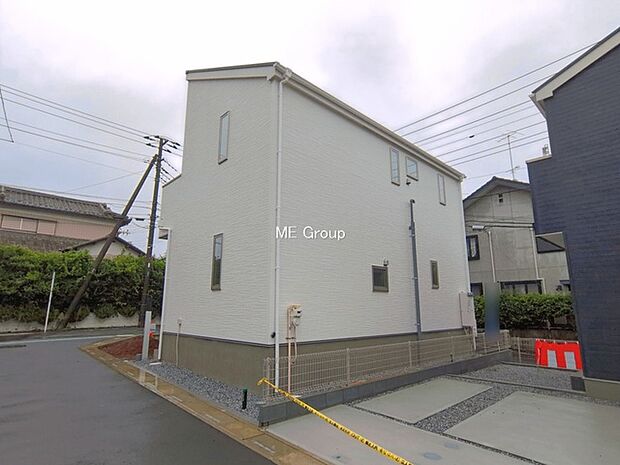【前面道路含む現地写真】堂々完成!! ここから始まる新生活を応援いたします!