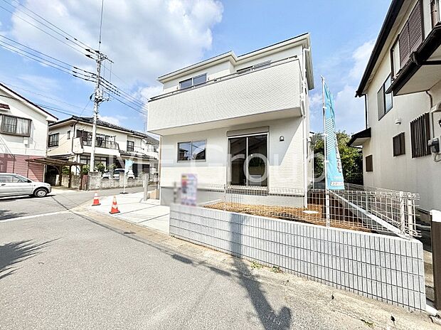 【前面道路含む現地写真】堂々完成！！ ここから始まる新生活を応援いたします！ 