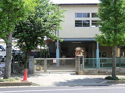 八照幼稚園 255m