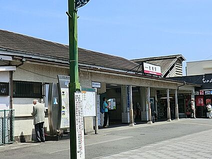岩槻駅 1300m