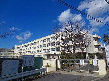 篠原中学校 750m