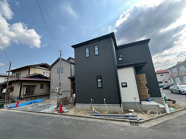 【現地外観写真】新築一戸建販売戸数日本一位です！
自社物件だからこそ物件について詳細にご説明致します。
現地（3月）撮影