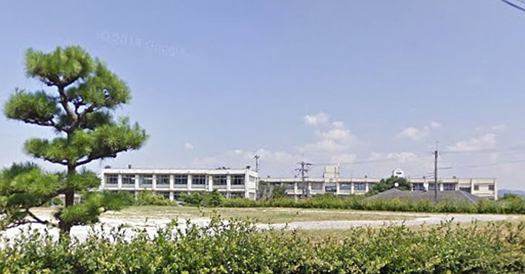 峰塚中学校