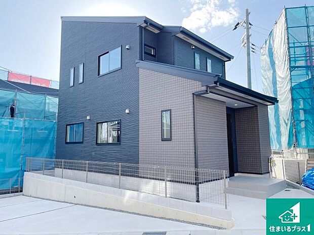 安心の10年保証!外観を美しく保ち、雨水で汚れを落とします!気になることがありましたら、お気軽にお問い合わせください!