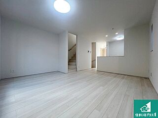 31(土)1(日)現地説明会　八尾市高安町南　限定1邸 その他