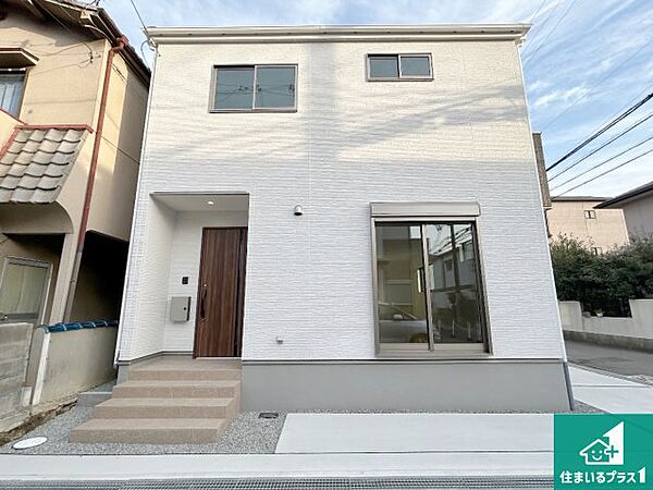 安心の10年保証！外観を美しく保ち、雨水で汚れを落とします！気になることがありましたら、お気軽にお問い合わせください！