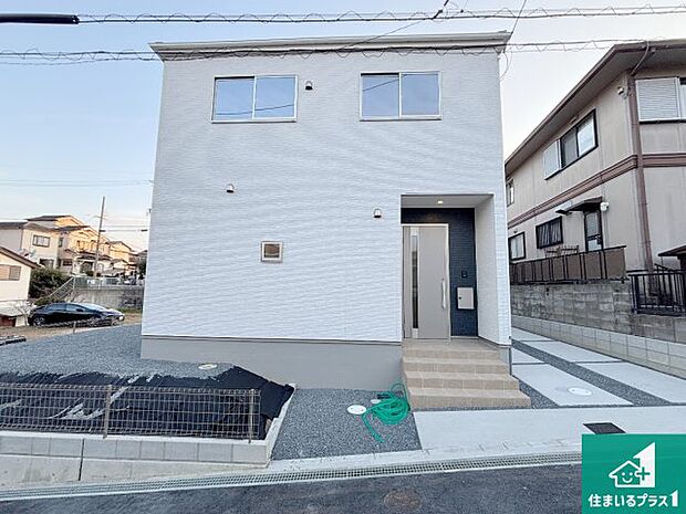 安心の10年保証!外観を美しく保ち、雨水で汚れを落とします!気になることがありましたら、お気軽にお問い合わせください!