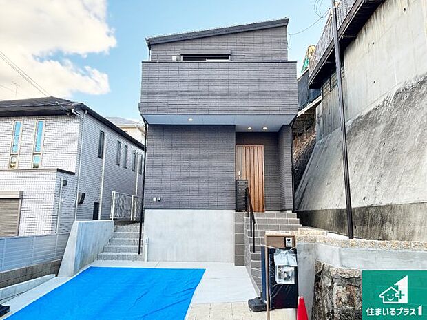 安心の10年保証！外観を美しく保ち、雨水で汚れを落とします！気になることがありましたら、お気軽にお問い合わせください！