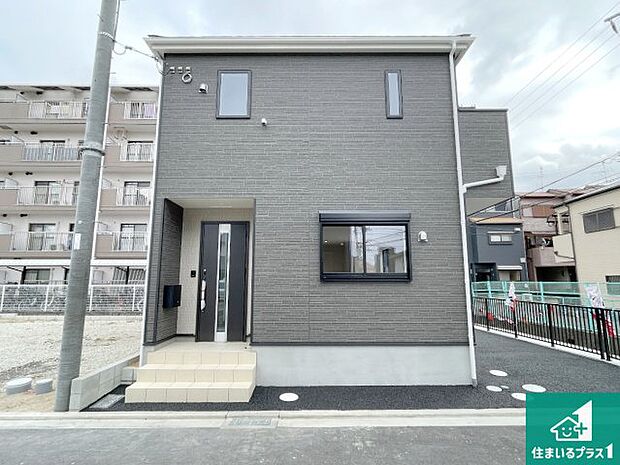 安心の10年保証!外観を美しく保ち、雨水で汚れを落とします!気になることがありましたら、お気軽にお問い合わせください!