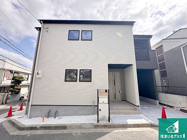 安心の10年保証！外観を美しく保ち、雨水で汚れを落とします！気になることがありましたら、お気軽にお問い合わせください！