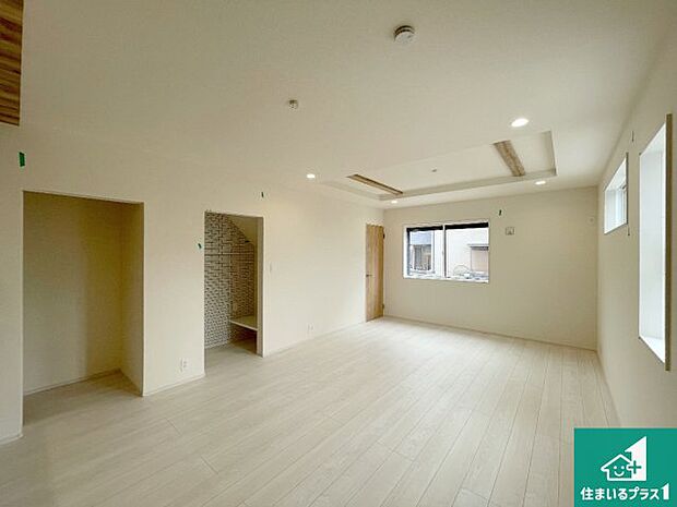 子供を見守りながらお料理が出来るため家族のコミュニケーションか増えます♪スペースが広く確保されている為お子様が大きくなったときは一緒に料理を楽しめます♪