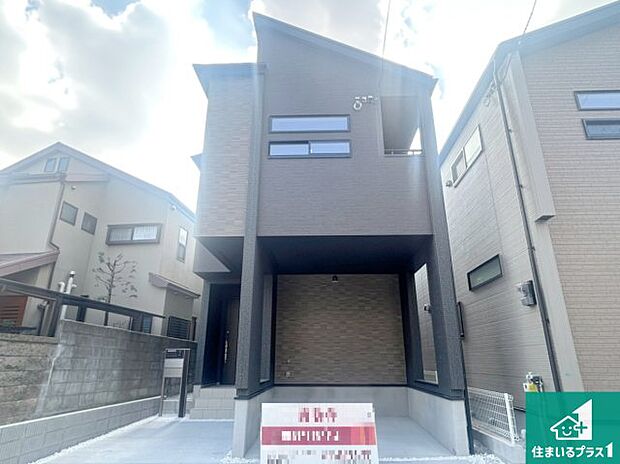 安心の10年保証！外観を美しく保ち、雨水で汚れを落とします！気になることがありましたら、お気軽にお問い合わせください！