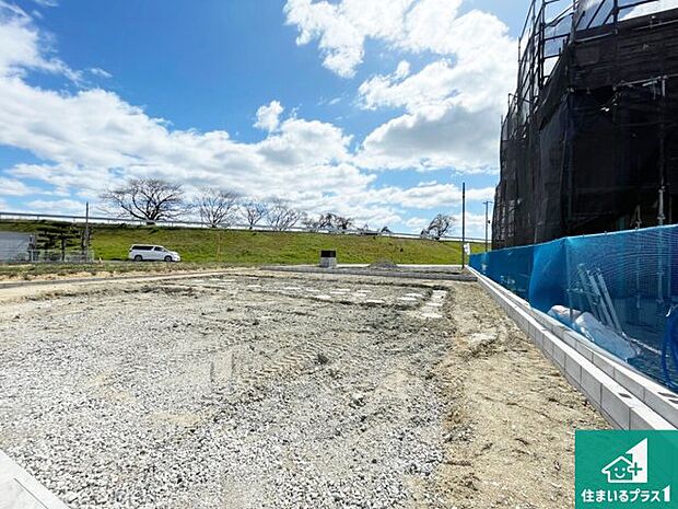 現在はこんな感じです。完成までが待ち遠しいですね。