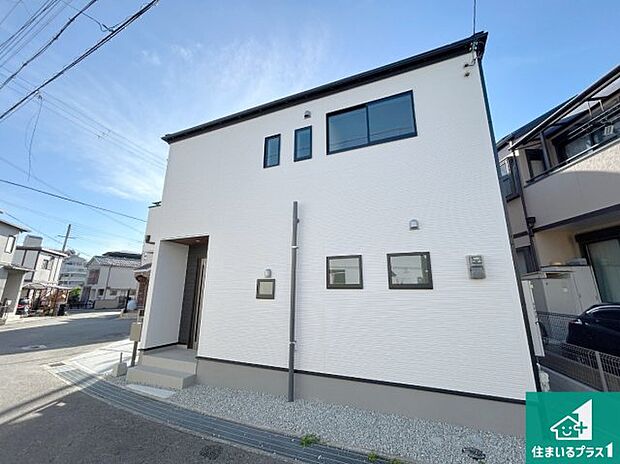 【外観】安心の10年保証!外観を美しく保ち、雨水で汚れを落とします!気になることがありましたら、お気軽にお問い合わせください!