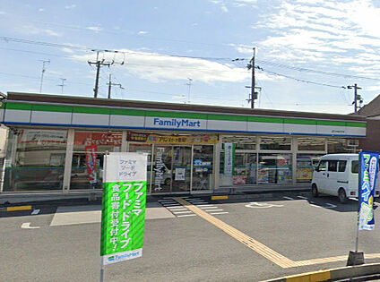 ファミリーマート 富田林喜志町店 徒歩700m