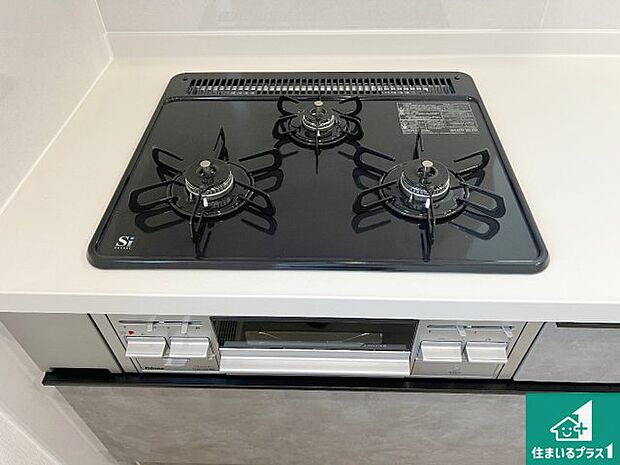 【コンロ】ダブル高火力Siセンサー付きコンロ!3口あるので、まとめて料理をする時も大活躍!