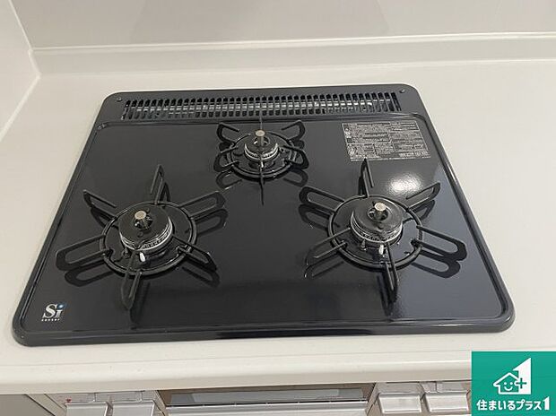 【コンロ】ダブル高火力Siセンサー付きコンロ!3口あるので、まとめて料理をする時も大活躍!