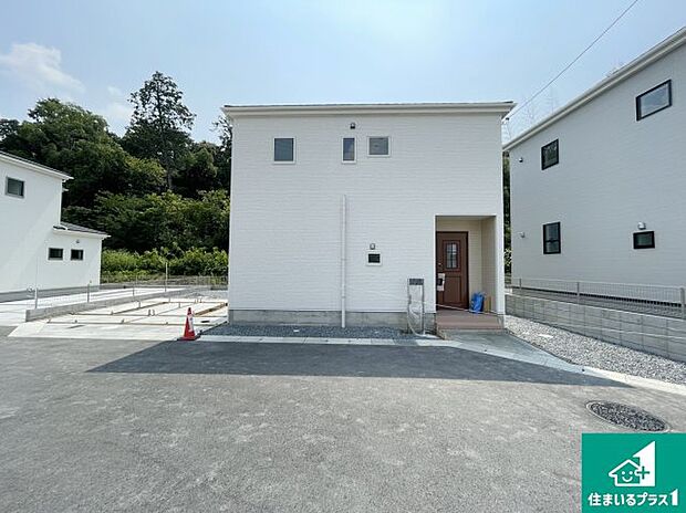 【外観】安心の10年保証!外観を美しく保ち、雨水で汚れを落とします!気になることがありましたら、お気軽にお問い合わせください!