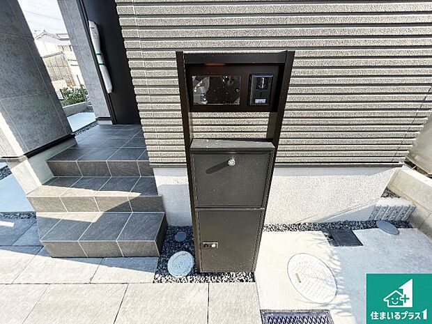 【外観】安心の10年保証!外観を美しく保ち、雨水で汚れを落とします!気になることがありましたら、お気軽にお問い合わせください!