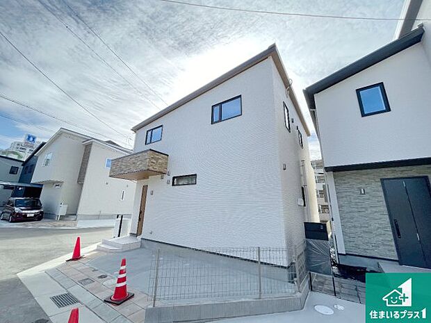 【外観】安心の10年保証!外観を美しく保ち、雨水で汚れを落とします!気になることがありましたら、お気軽にお問い合わせください!