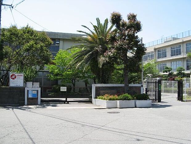 豊中市立第五中学校