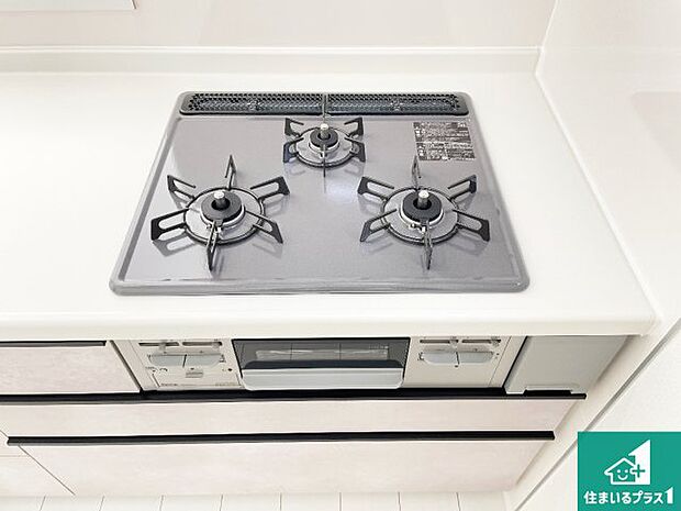 【コンロ】ダブル高火力Siセンサー付きコンロ!3口あるので、まとめて料理をする時も大活躍!