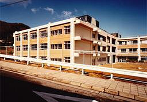 川西市立清和台中学校