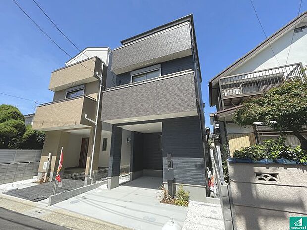 【外観】安心の10年保証!外観を美しく保ち、雨水で汚れを落とします!気になることがありましたら、お気軽にお問い合わせください!