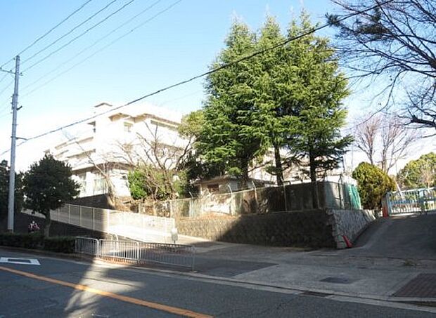 豊中市立東豊中小学校