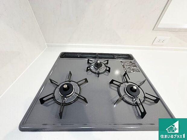 【コンロ】ダブル高火力Siセンサー付きコンロ!3口あるので、まとめて料理をする時も大活躍!