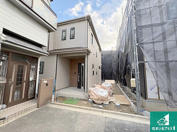 【外観】現在建築中!落ち着いた街並みで新生活を始めることが出来そう!周辺の物件も併せてご紹介させて頂きます!