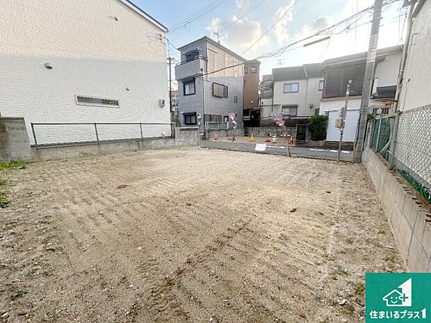 【外観】現在建築中!落ち着いた街並みで新生活を始めることが出来そう!周辺の物件も併せてご紹介させて頂きます!