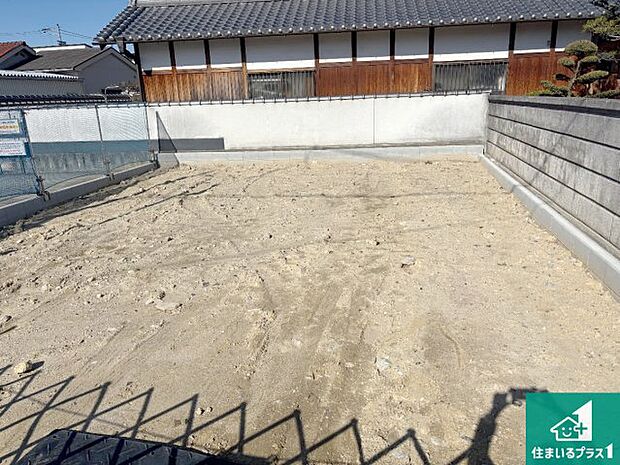 【外観】現在建築中！落ち着いた街並みで新生活を始めることが出来そう！周辺の物件も併せてご紹介させて頂きます！