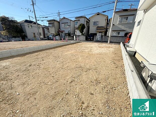 【外観】現在建築中！落ち着いた街並みで新生活を始めることが出来そう！周辺の物件も併せてご紹介させて頂きます！