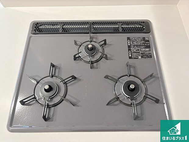 【コンロ】ダブル高火力Siセンサー付きコンロ!3口あるので、まとめて料理をする時も大活躍!