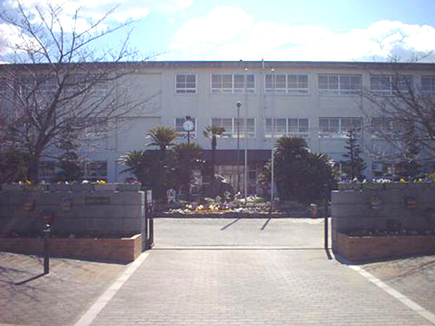 貝塚市立第一中学校