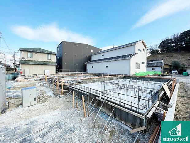 【外観】現在建築中！落ち着いた街並みで新生活を始めることが出来そう！周辺の物件も併せてご紹介させて頂きます！