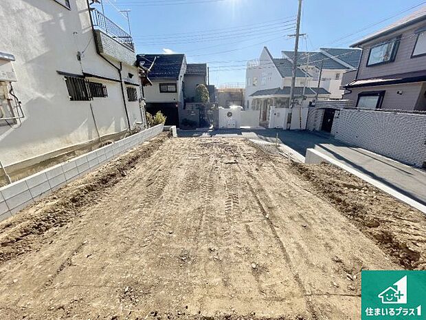 【外観】現在建築中!落ち着いた街並みで新生活を始めることが出来そう!周辺の物件も併せてご紹介させて頂きます!