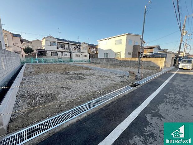 【外観】現在建築中!落ち着いた街並みで新生活を始めることが出来そう!周辺の物件も併せてご紹介させて頂きます!