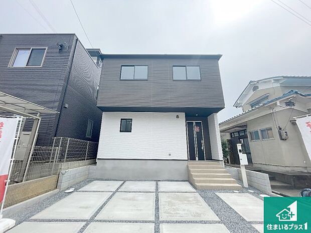 【外観】安心の10年保証!外観を美しく保ち、雨水で汚れを落とします!気になることがありましたら、お気軽にお問い合わせください!